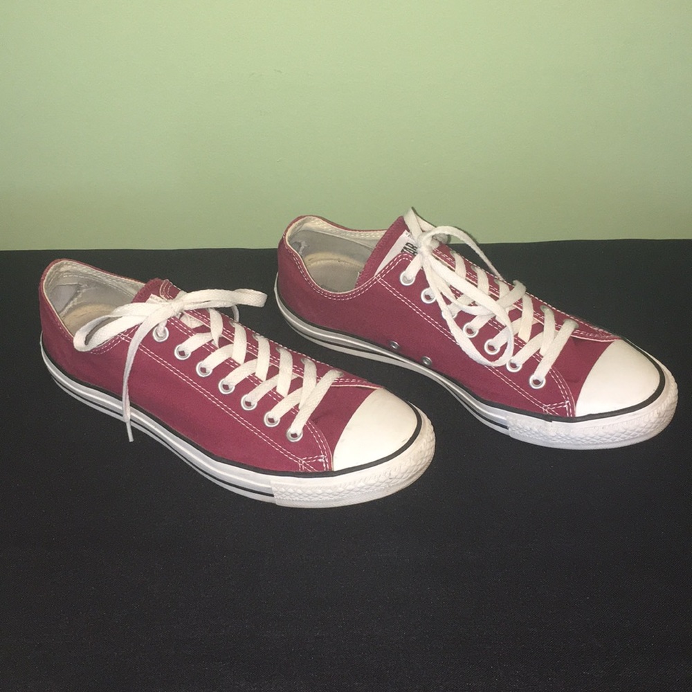 CONVERSE  Burgundy Shoes M(10) - W(12)